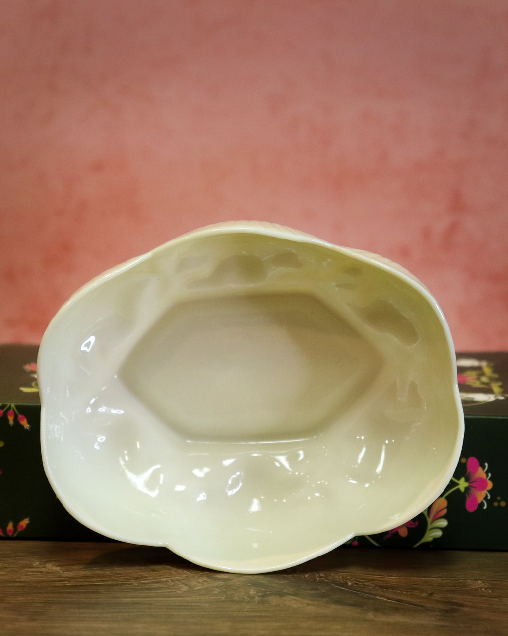 Vintage Belleek Ireland Shell Bowl – Yellow Lustre Trim, 7th Black Mark Porcelain Dish