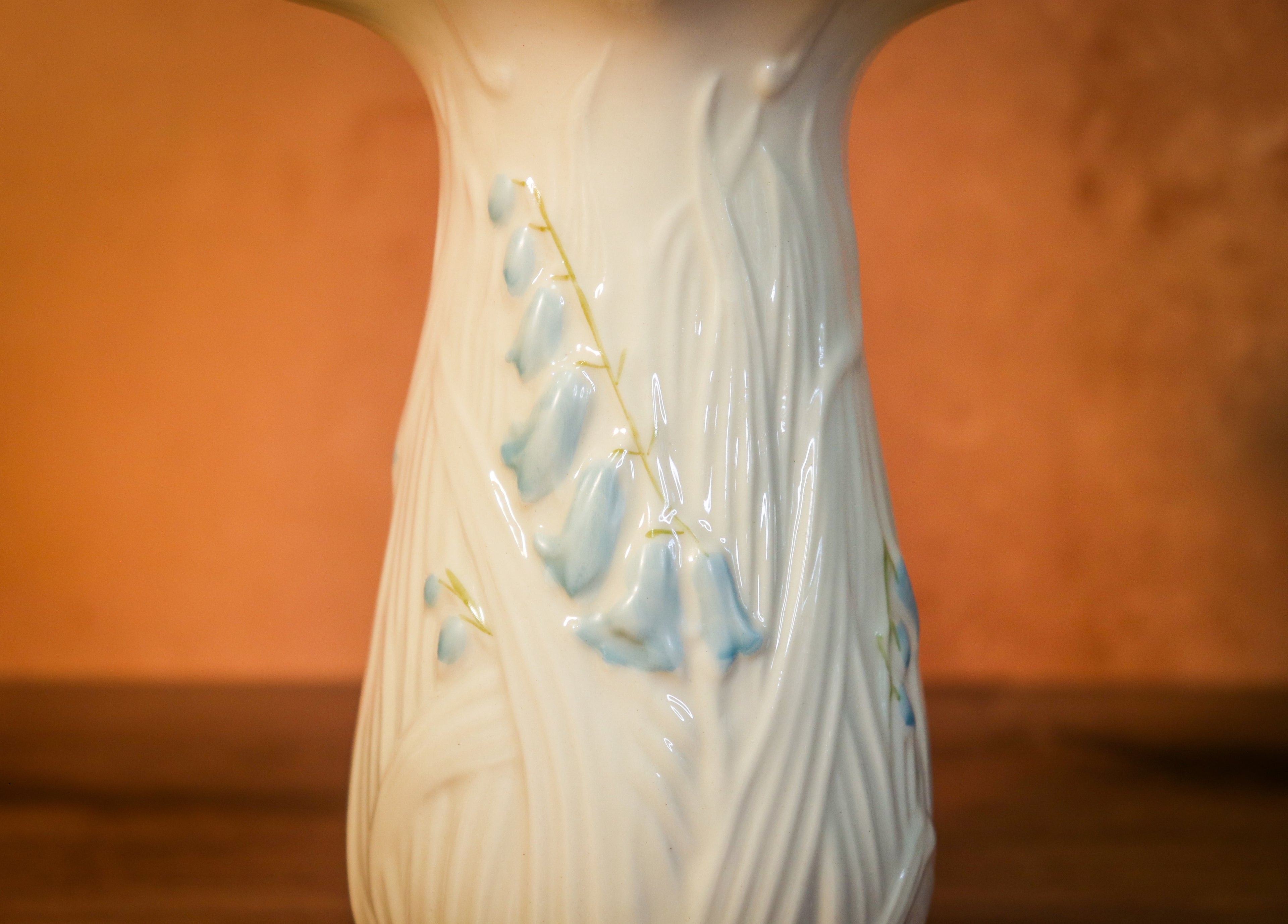 Belleek Harebell Vase – Vintage Irish Porcelain Bluebell Flower Vase, Made in Ireland