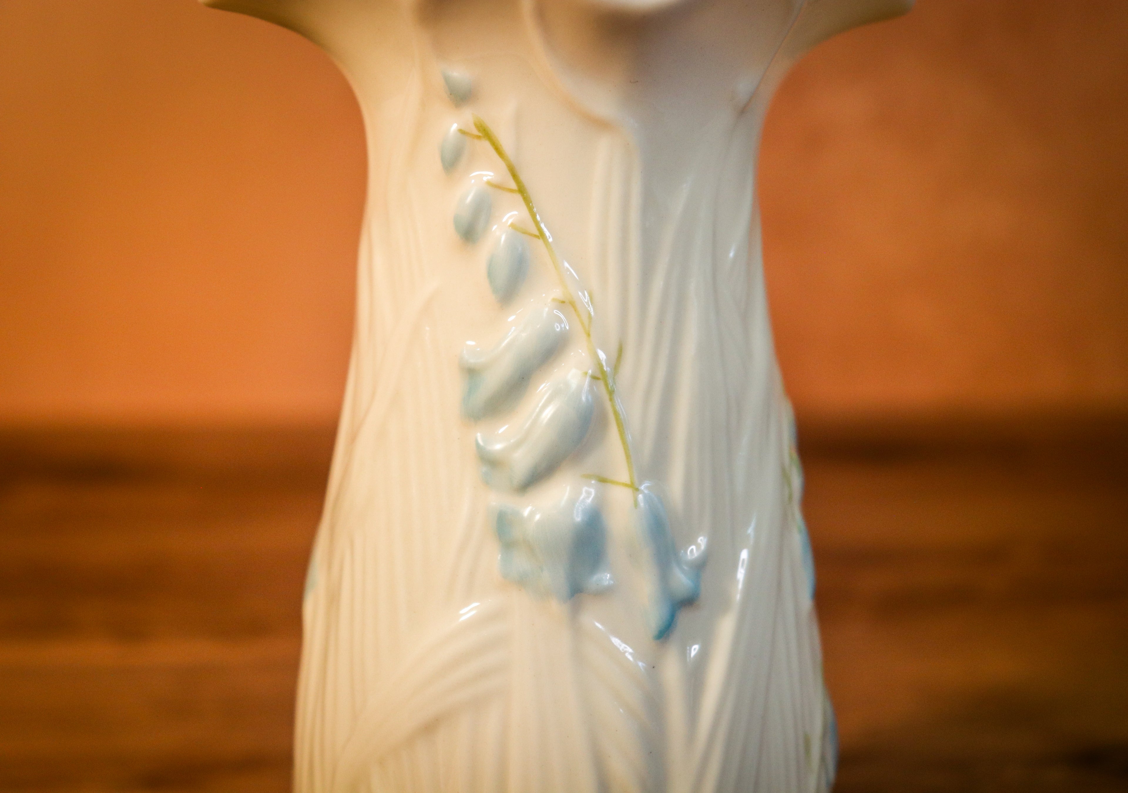 Belleek Harebell Vase – Vintage Irish Porcelain Bluebell Flower Vase, Made in Ireland